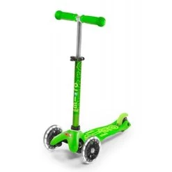 MICRO Patinete Scooter Mini Deluxe Led Verde -Skateboard Shop img 33326 64bd5752ffaa2c8e27780e91e6ae70c0 1